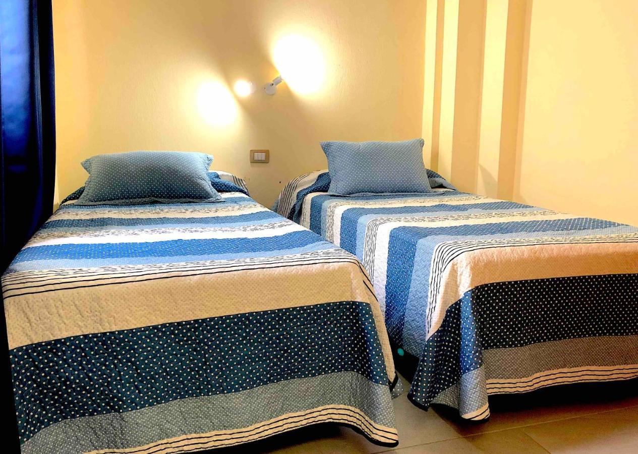 Apartamentos La Puntilla Mogan Puerto De Mogan Kültér fotó